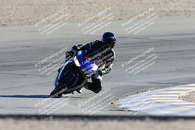 media/Jan-08-2022-SoCal Trackdays (Sat) [[1ec2777125]]/Turn 10 (2pm)/